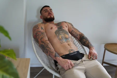 DimitriSullivan_ Public 圖片 4