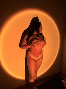 Emma_47 Light sexy Pic 9