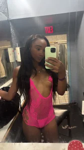 laniluvss's XXX Nude Photo 2