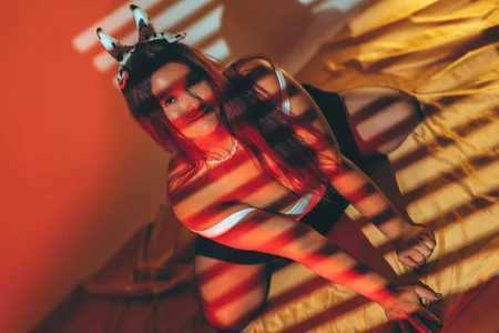 VanessaScott_のbitch I'm a cow 🤍🖤の枚の写真