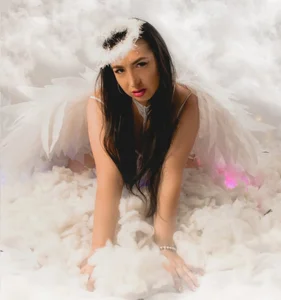 laurabassii Angel sexy and hot зображення