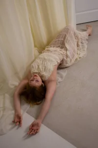 Amy_Kimberlly Her lines end her life Pic 3