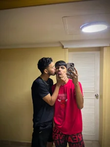 Public od HONEY_BOYS23  2 snímek