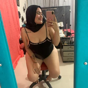 The smile is mine, but the reason is you 😍🥰 od MarianFadel  2 snímek