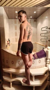 TwinkWhite: Public ( 5 фото)