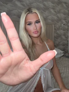 blondetart69 Public Pic