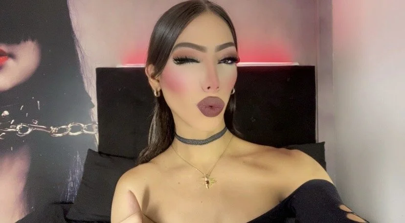 Foto em tendência de EVILCHERRIES_S7 4424