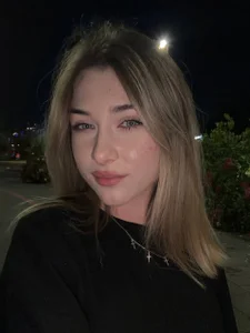 LondaBrihm Public Pic