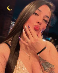 Isabella-colのSexy Isaの 4枚の写真