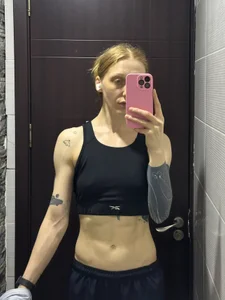 gym girl de sweet_little_angel_  2 photos