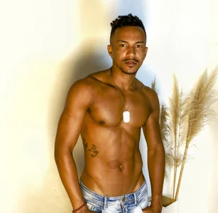 1 de Itsmikenoir  Imagens