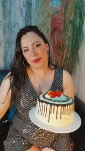 BiiancacoxのBIRTHDAY GIRL💕🌹🎉🎂の 5枚の写真