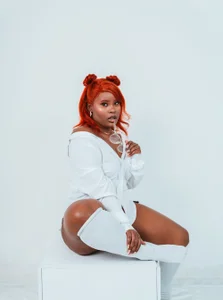 Rianamanson white is my favorite Pic 2