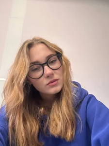 Public de AprilHartley  2 Imagens