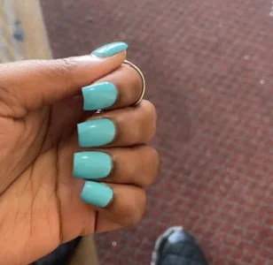 Breeding_BBW kullanıcısının Fresh Mani + Pedi 💅🏾🦶🏾 albümü -  5 fotoğraf