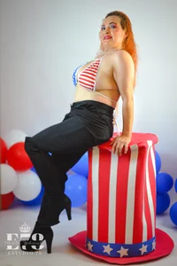 Wife_sexxxの4 of July, let's celebrateの 2枚の写真