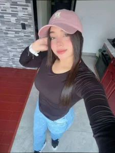 ivyzu_: Public ( 7 фото)