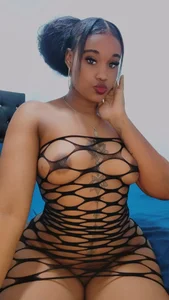 KendallJanner 👑 Pic 5