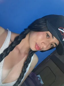 zoe_vance24 kisses . fénykép