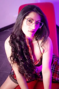 Rapunzeell_ im your schoolgirl Foto 8