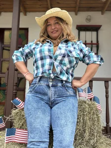Sexy_Valeshca 🤠🇺🇸 My 4th of July cowgirl session awaits you! Billede 8