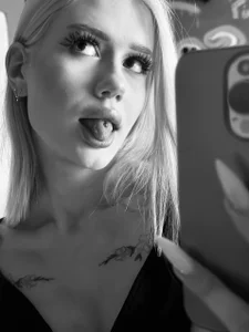 BlondyLedy Public зображення 3