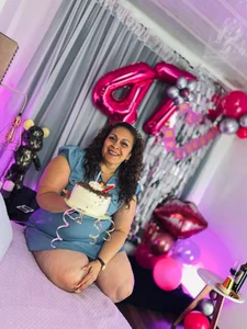 scarlettbootyのBirthday photosの 7枚の写真