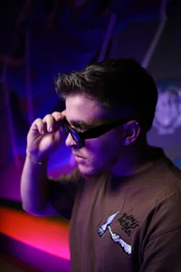 keane_lee_ 😉 You’re staring… I like that. Billede