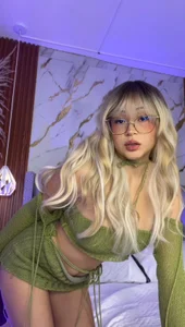 emma_white_01 your sexy blonde 😎 Bilde