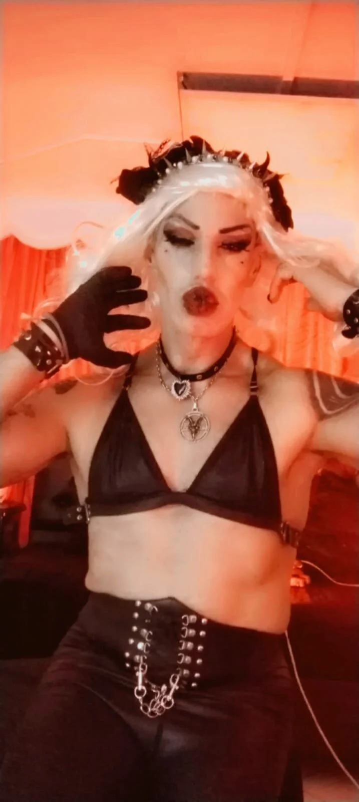 Lilith_madame_satan 님의 트렌드 중인 사진  3577개