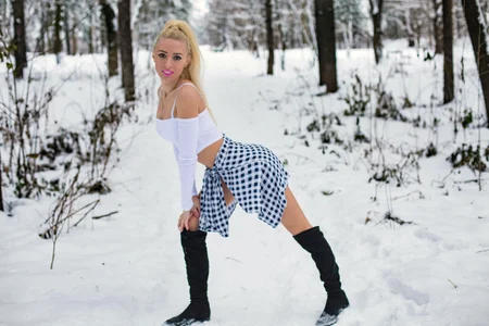 RagazzaBella Let me be your fire in this cold winter Pic 6