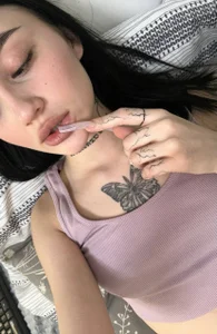 my sexy lips are waiting for you!!
