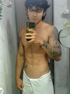 Leo_santoro Public صورة واحدة|Leo_santoro Public صورتان|Leo_santoro Public  4 صور|Leo_santoro Public  4 صورة