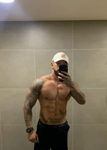 LeonGolds Public صورة واحدة|LeonGolds Public صورتان|LeonGolds Public  صور|LeonGolds Public  صورة