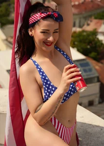 Playful_Issa La Reina del 4th of July ❤️🤍💙 Foto 6