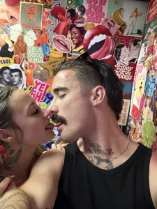 bondedbyskin US Poză 8