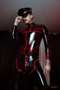 allanhurtss TRON LATEX SUIT Pic