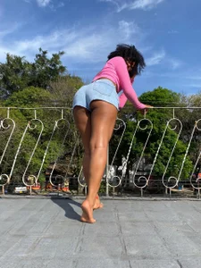 Naughty_bouncing_ebony Public Foto 3