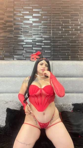 SharaVelvet Red Lingerie, Dangerous Glances, and Secrets Just For You 😈 slika