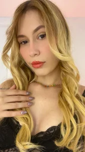 Arianasweeet: Just Me❤️ ( 3 фото)