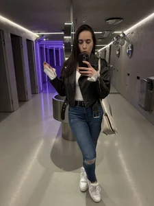 Holly_Play Public Foto