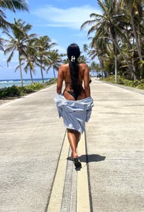 aprilalen Vacation 2025 🌴🥥 Foto 6