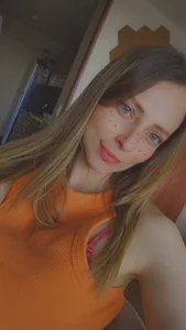 AmbeerWood_ Amber be like Pic 2