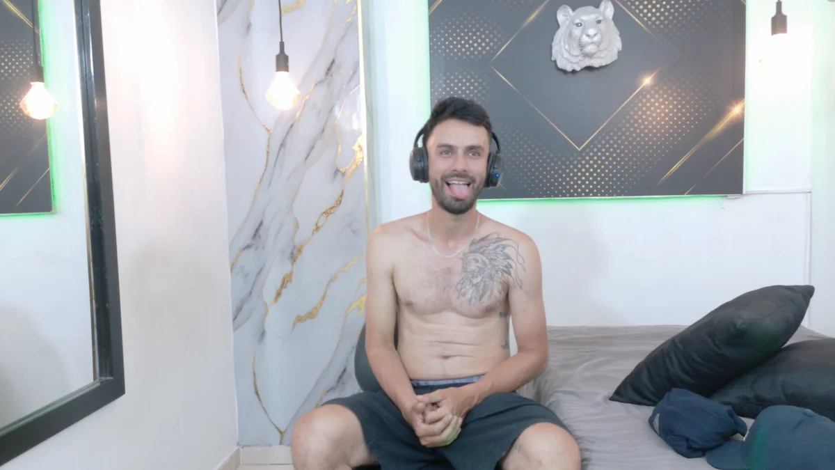 KingOfTemptation Набираща популярност снимка 2982