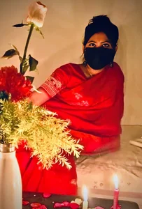 RedQQueen Public Pic 4