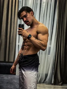 Karlos_Ripped_ hey Hình 2