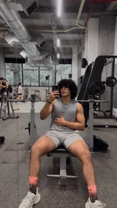 Taylor_gray7 WORK HARDER 사진