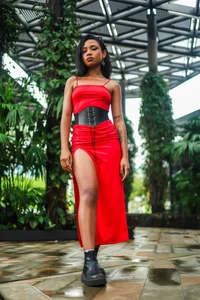 andymiller_ Lady in red Pic