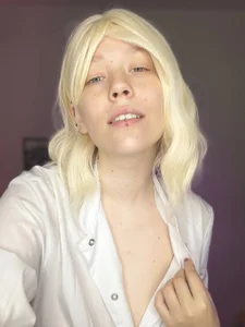 LorettaBlanch your sexy doctor Pic 2