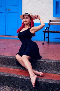 julietaanalsquirt medellin Foto 6